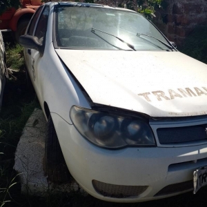 LOTE 004 - Veículo FIAT/ Palio Fire Economy, Ano/modelo 2009/2010, Placa ITR1140. Avaliado em R$ 2.600,00.