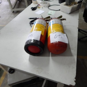 LOTE 020 - 2 Extintores "B" e "C" de 4kg