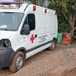 LOTE 001 - Ambulância Renault/Master, placa: ITE 7453, ano 2012