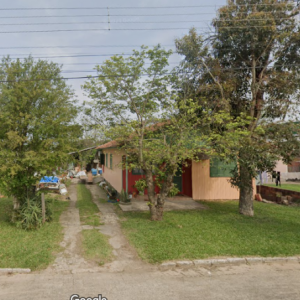 LOTE 004 - UM TERRENO URBANO, MATR 5.548, CRI DE AGUDO