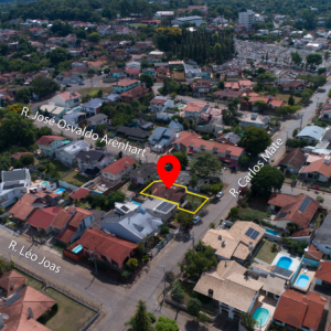 LOTE 001 - Área de 364,00m², contendo uma casa de alvenaria com 193,86m², de dois pavimentos, localizado na Rua Carlos Matte, nº 457, bairro Alto da Bronze, Estrela/RS