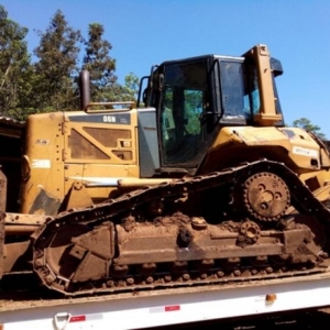 LOTE 015 - TRATOR DE ESTEIRAS CATERPILLAR D6N - ANO 2010