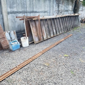 LOTE 007 - Equipamentos para construção de pavilhão e muros de concreto