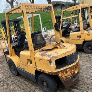 LOTE 001 - EMPILHADEIRA HYSTER H 50 XM, frota EMP-0211, ano jan/05