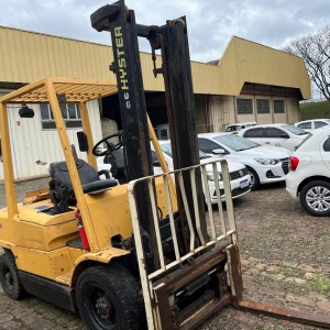 LOTE 004 - EMPILHADEIRA HYSTER H 55 XM, frota EMP-0006, ano jan/98