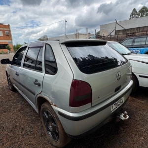 LOTE 004 - VW/Gol 1.0, prata, ano/modelo 1999/2000