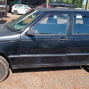 LOTE 006 - Fiat/Uno Mille Fire, preto, ano/modelo 2002