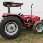 LOTE 014 - Trator MASSEY FERGUSON, Modelo: 4283