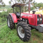 LOTE 016 - Trator MASSEY FERGUSON, Modelo: 275