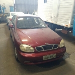 LOTE 001 - Veículo Imp/ Daewoo Lanos SX, 97/98, placa IGR8926. Avaliado em R$11.000,00. 2°Leilão.