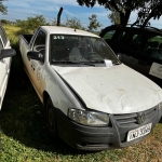 LOTE 022 - Automóvel VW/ Saveiro 1.6, ano/modelo 2006/2007, placas INJ3349. Avaliado em R$ 2.500,00.