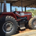 LOTE 001 - Trator Massey Ferguson 650, ano 1997, motor Perkins 6 cilindros turbo 138 cv. Avaliado em R$ 56.210,00.